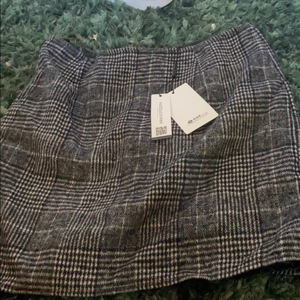 Plaid skirt 🐺🐜